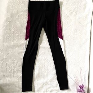 vs pink | fuschia white and black ultimate leggings with silver logo size xs